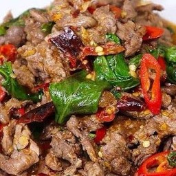 กับข้าว กระเพาเนื้อ