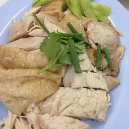 ข้าวมันไก่พิกุล เสาแดง