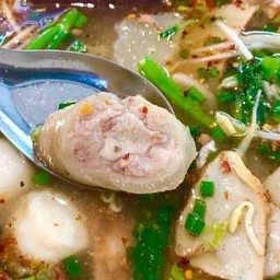 ต้มยำหางหมู