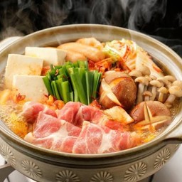 นาเบะ เนื้อ + ตับน้ำมันงา ซุปหม่าล่า