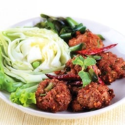 ลาบหมูทอด