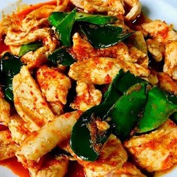 กับข้าว ไก่ผัดพริกแกง