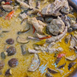 ชุดน้ำยาเขียวหวานไก่   (น้ำยา+เส้น+ผัก)