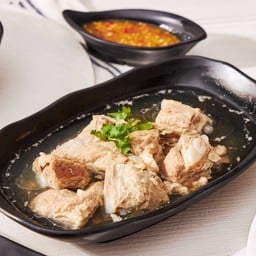 ซี่โครงหมูนึ่งจิ้มเต้าเจี้ยว