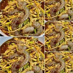 ยำมะม่วงกุ้งสด