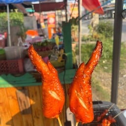 ปิ้งปีกไก่แดง (มีขายตอน15.00)