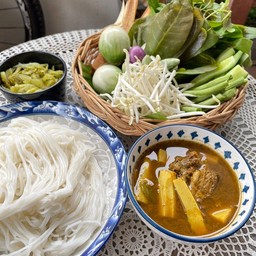 ขนมจีนแกงไตปลา