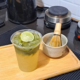 มัทฉะ น้ำผั้งมะนาว