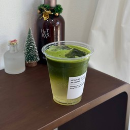 Ice Matcha Lemonade