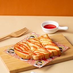 ขนมปังปิ้งสตรอว์เบอร์รี่