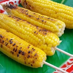 ข้าวโพดปิ้งเนย