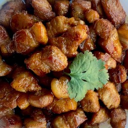 หมูสามชั้นทอดน้ำปลา (กับข้าว)