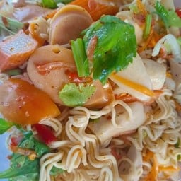 ยำมาม่ารวม