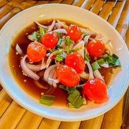 ยำไข่แดงเค็ม