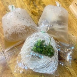 ณวนไข่ลวกเเยกเครื่องต้มเส้นเอง