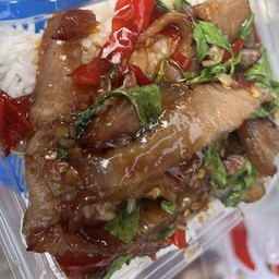 กะเพรา(*ถาด)คอหมูย่าง