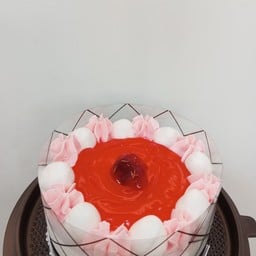 ครึ่งปอนด์ เค้กนมสด สตรอเบอรี่