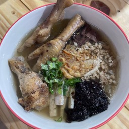 ก๋วยจั๊บสุดแสนพิเศษ