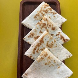 Vegetarian quesadilla - 2 pieces