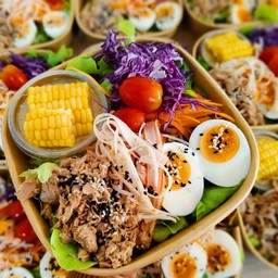 สลัด ทูน่า ปูอัด ไข่