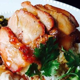 ข้าวหมูแดง กุนเชียง ไข่ต้ม