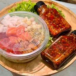 [อร่อยซ่ากับโค้ก] ยำ 5 ไข่ แซลมอนเต๋า น้ำยำปลาร้า +  โค้ก ออริจินัล (กระป๋อง)