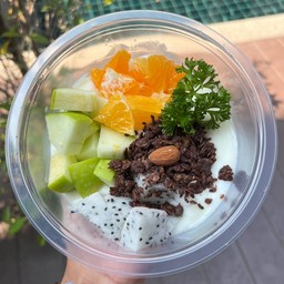Yogurt bowl (ผลไม้ 3อย่าง)
