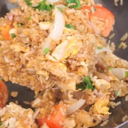 ข้าวผัดไก่