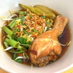 ก๋วยเตี๋ยวน่องไก่