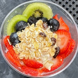 กรีกโยเกิร์ต ผลไม้