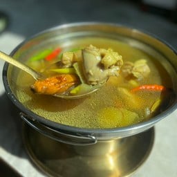 ไก่ต้มขมิ้น