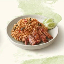 ข้าวกะเพราขาหมูเยอรมันคลุก