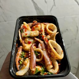 กะเพราหมึก