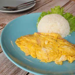 ข้าวไข่สแกรมเบิ้ลเบคอน