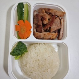 อร่อย สา