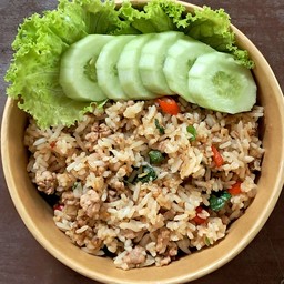 ข้าวคลุกกระเพราหมูสับ