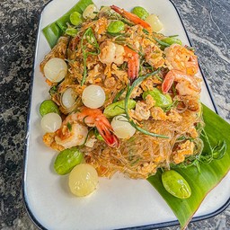 ผัดสามเหม็นกุ้งสด