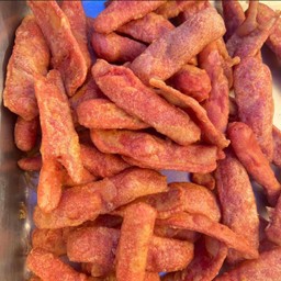 ไส้กรอกแดงทอดกรอบ