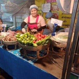 ส้มตำซิ่ง เจ๊ป้อม ตลาดนัดลุงเล็กรามอินทรา21
