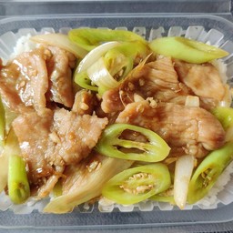 ผัดพริกอ่อน