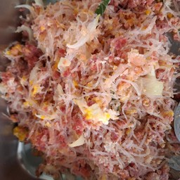 ผัดแหนมวุ้นเสันใส่ไข่