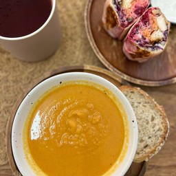 Lunch set (soup + burrito + beverage)