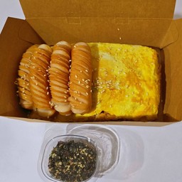 มาม่าห่อไข่+ไส้กรอก+ชีส+สาหร่าย