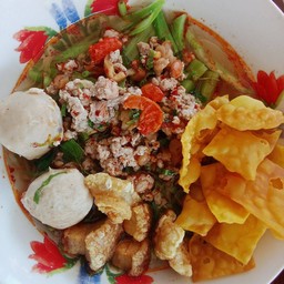 เส้นเล็กต้มยำธรรมดา