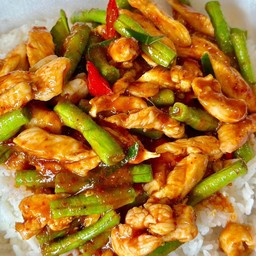 พริกแกงหมูชิ้น