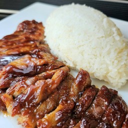 ข้าว หมูย่างบาร์บีคิว