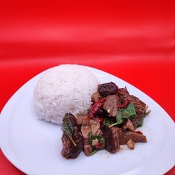 ข้าวกะเพราหมูตุ๋น