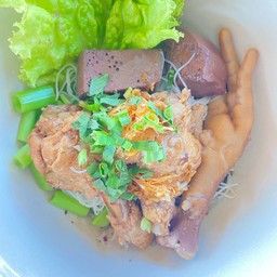เมนูก๋วยเตี๋ยวเรือ (ไก่ตุ๋นต่างๆ)