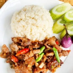 ข้าวหมูสับผัดกะปิ