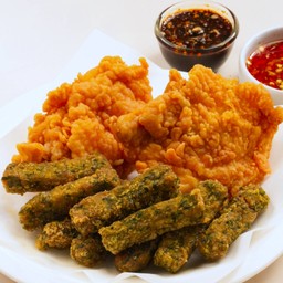 ชุดไก่ทอด 2 ชิ้น กุยช่ายฟรายส์ 10 ชิ้น